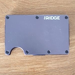The Ridge wallet in gunmetal.
